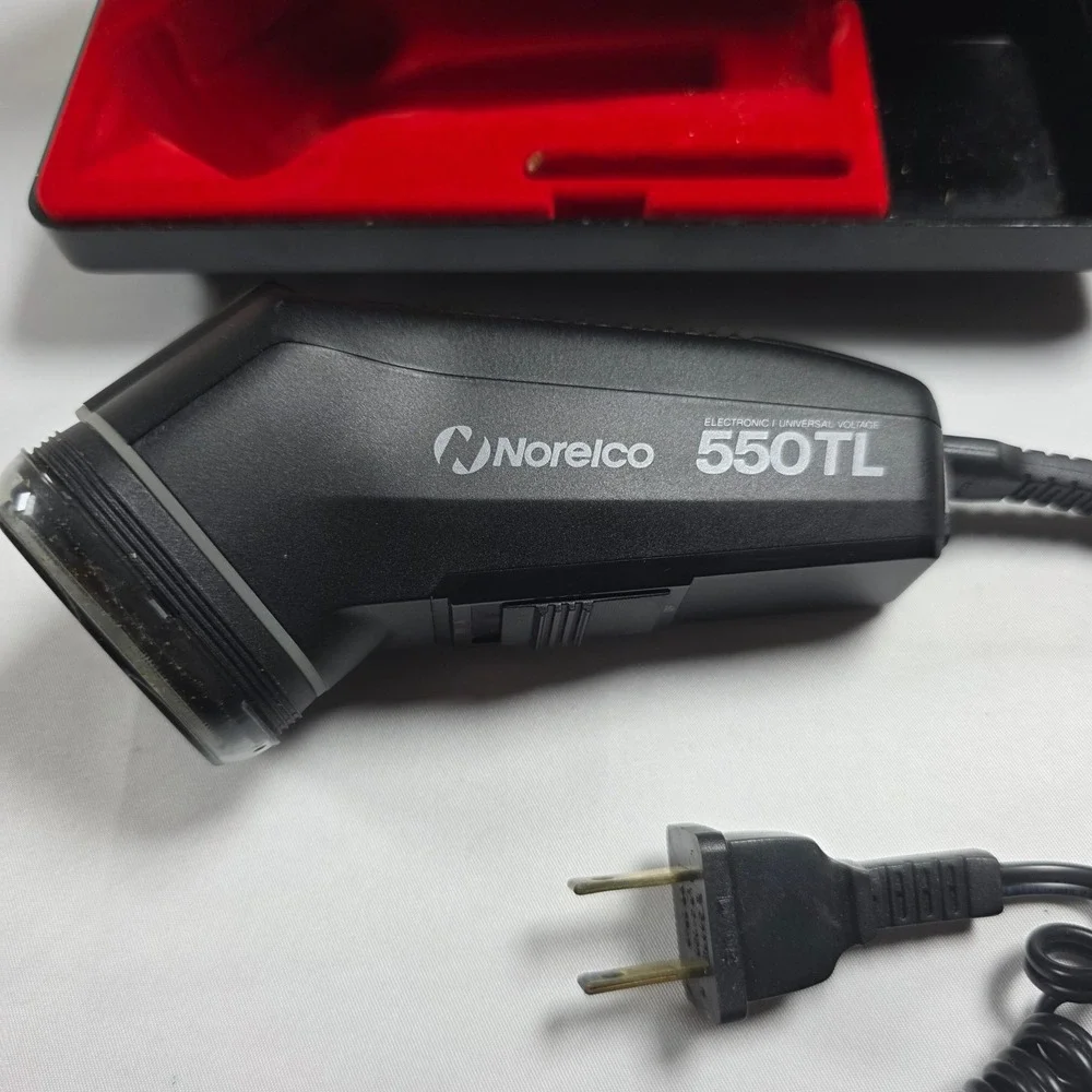 Norelco 550TL Vintage Electric Rotary Shaver Black with Travel Case Corded